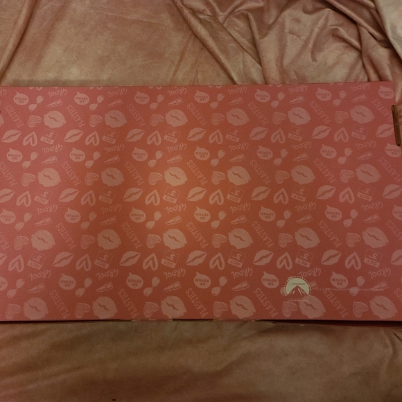 Mean Girls Profusion Make Up Box - Picture 3 of 4